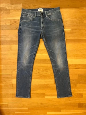 Dondup jeans George - Dondup jeans fräscha storlek 31. Dem har stretch för extra komfort, vilket är sällsynt på Dondup George.