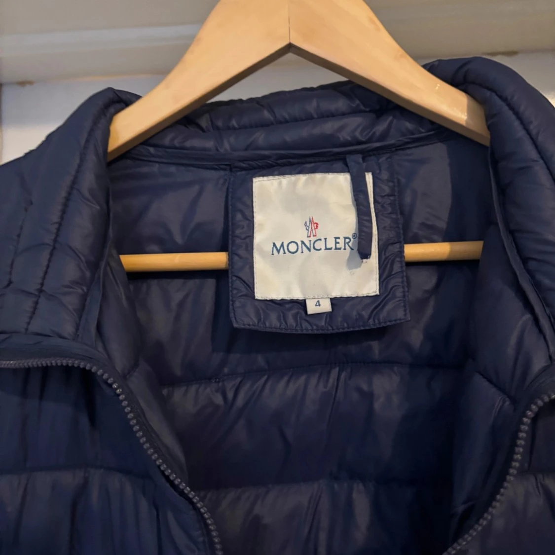 Mörkblå jacka från Moncler - 3
