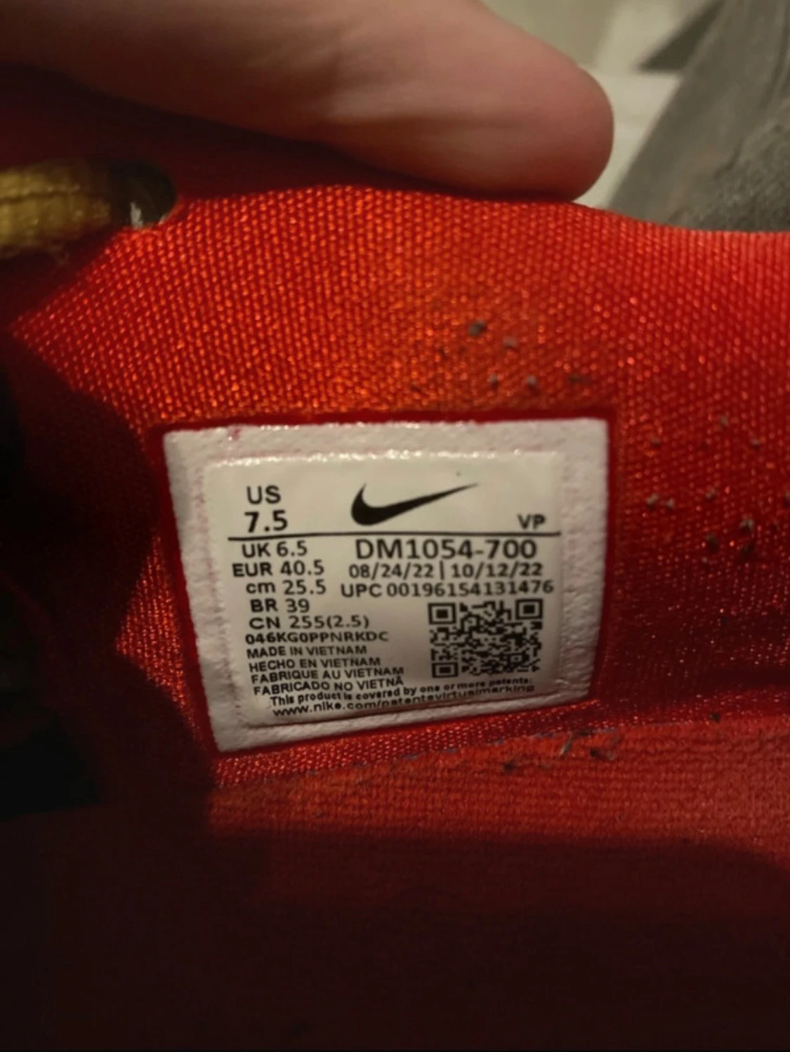 Nike KD 15 sneakers guld/blå/röd - 6