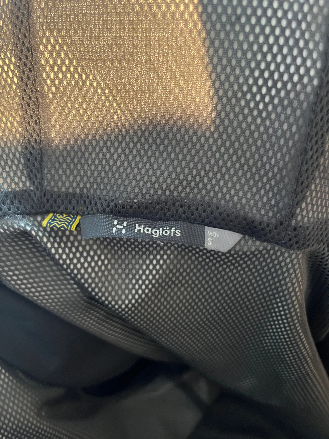 Svart vindjacka från Haglöfs, S - 2