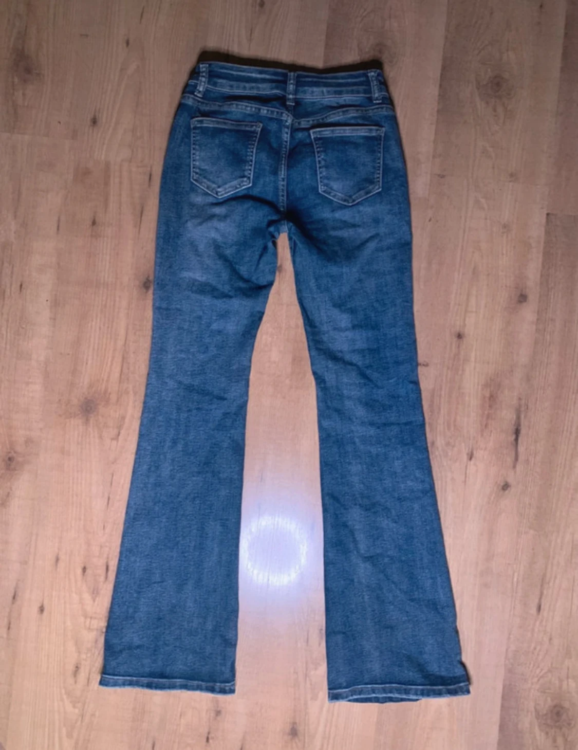 Blå bootcut jeans med hög midja - 3