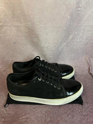 Lanvin skor - Mycket fint skick med dustbag | Size UK 7 = 41/42  | fraktar spårbart inom 24 timmar | för att köpa klicka ”köp nu” | vid frågor eller funderingar skriv en meddelande | följare får bättre rabatter🙌