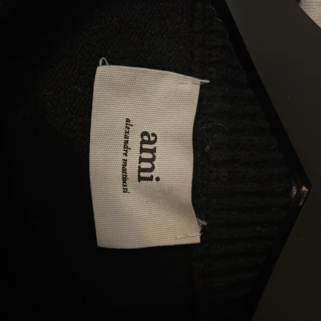 Svart stickad tröja från Ami Paris - 1