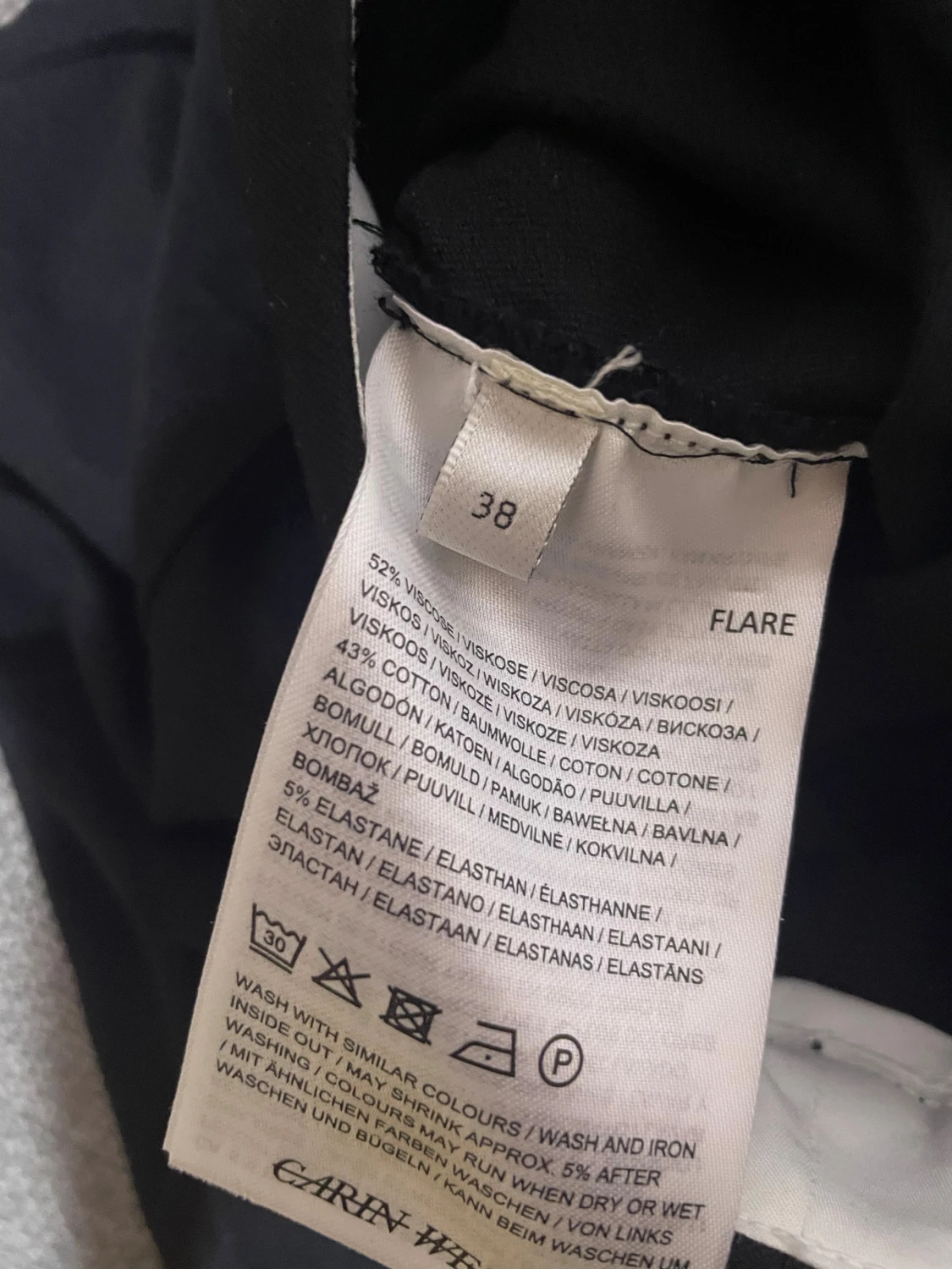 Svarta flare byxor Carin Wester stl 38 - 1