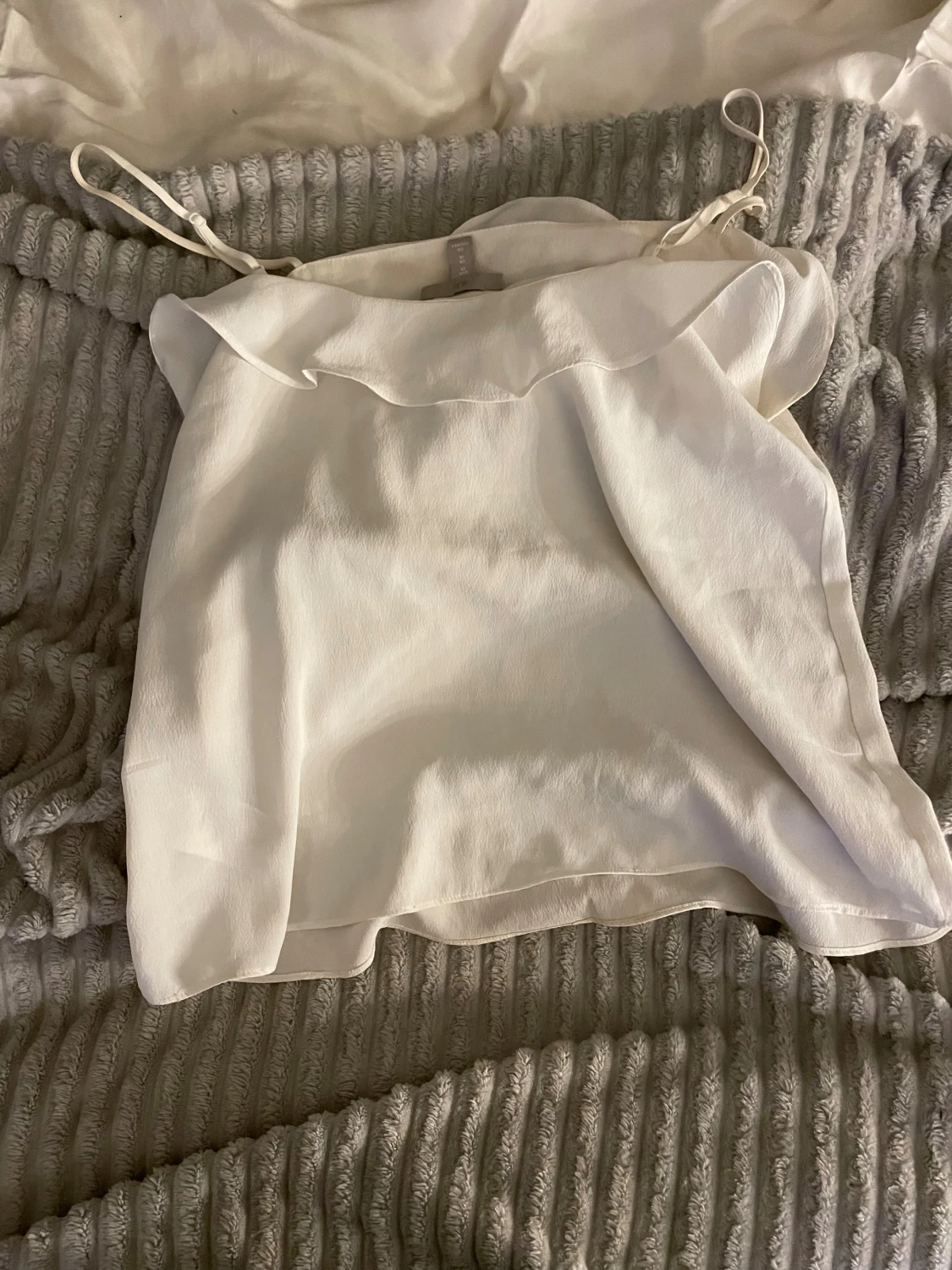 Vitt linne med vålang upp till🤍 - 4