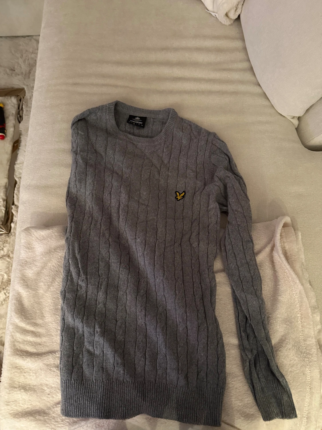 Grå kabelstickad tröja Lyle & Scott - 1