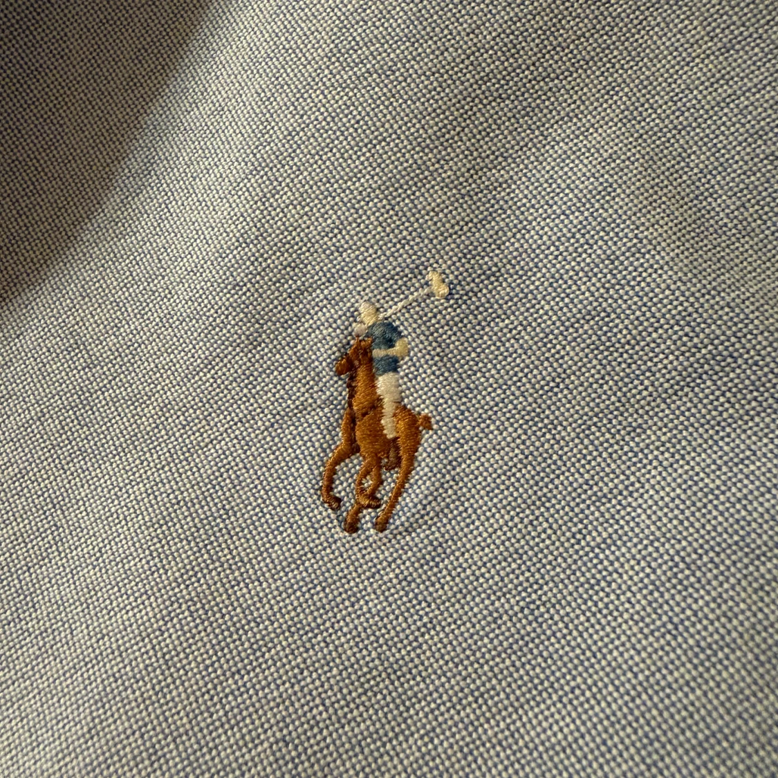 Ljusblå skjorta från Ralph Lauren i storlek M - 1