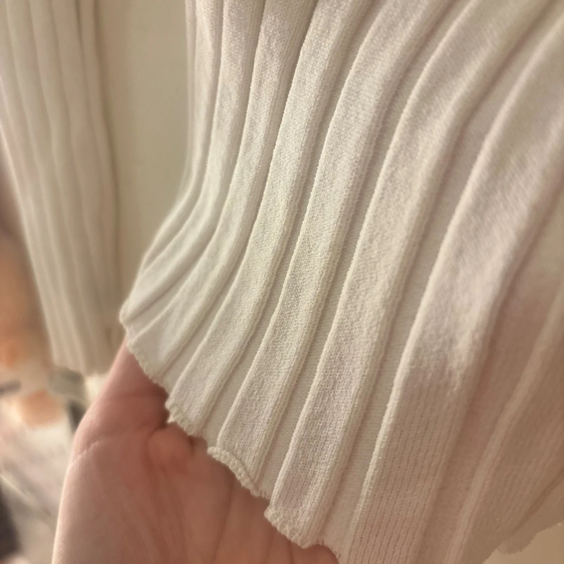 Vit ribbad tröja från Visual Clothing Project - 2