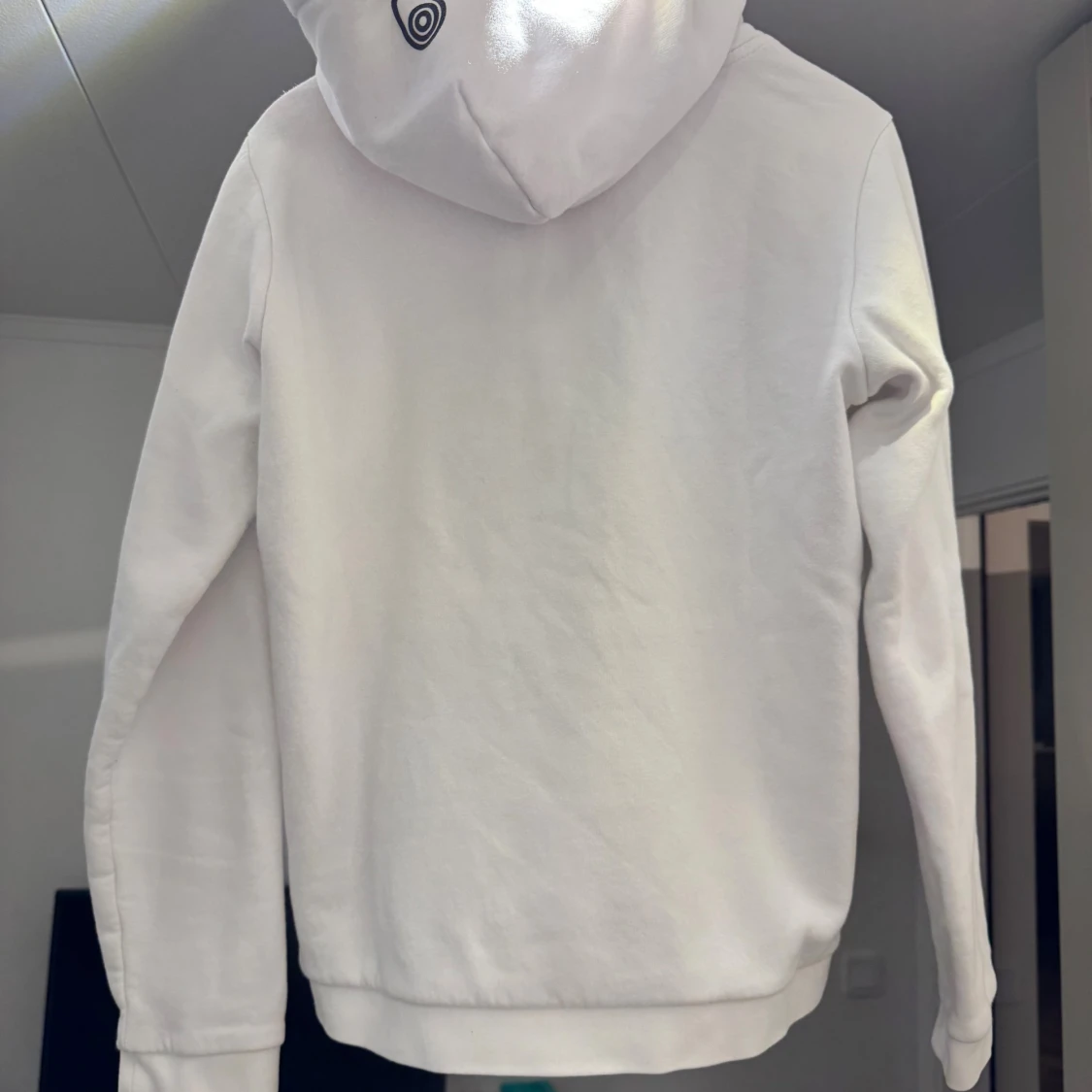 Vit hoodie från Sail Racing - 1