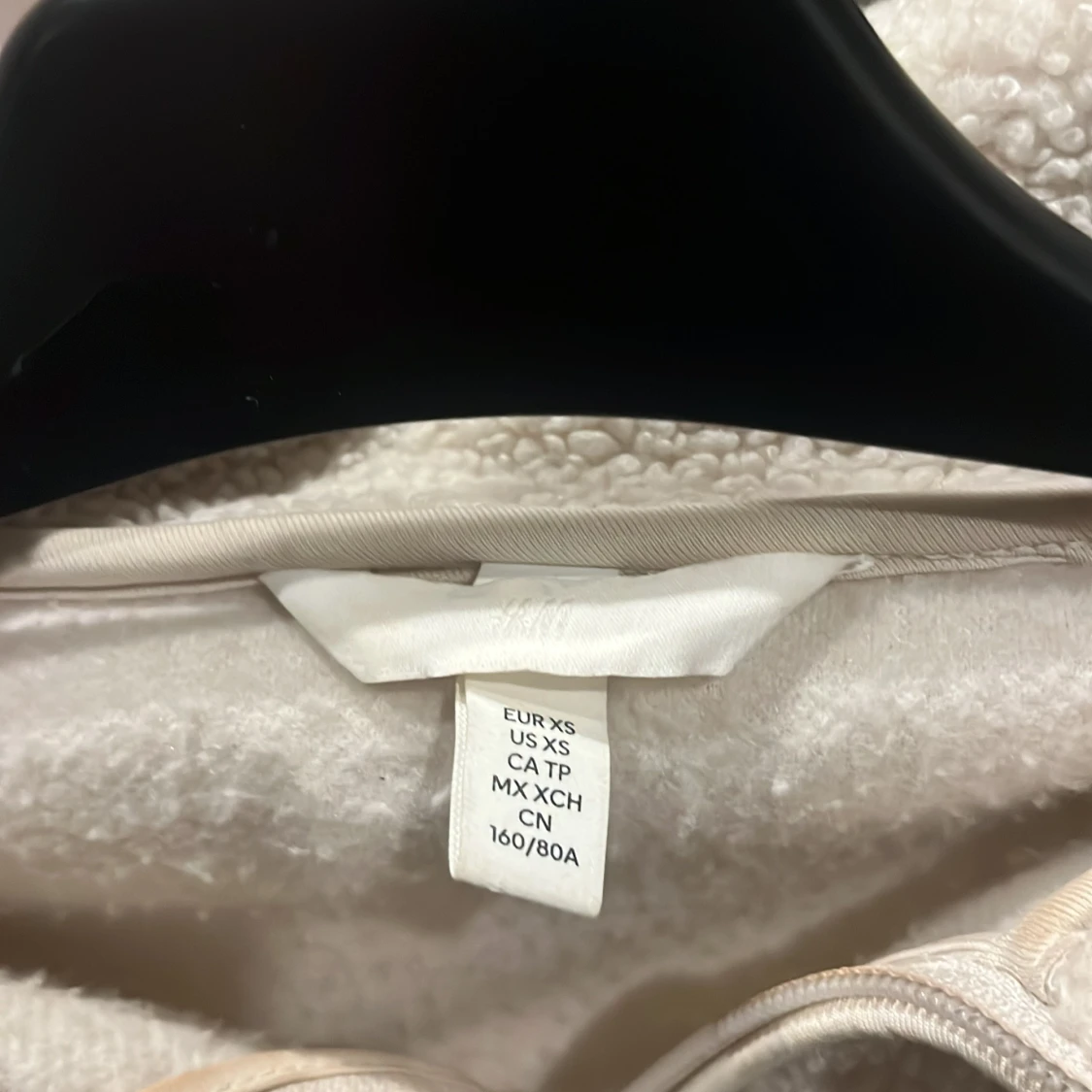 Vit teddyjacka med dragkedja XS - 2