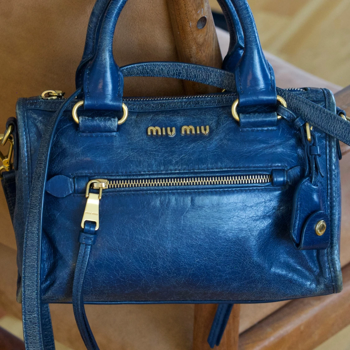 Miu Miu blå handväska i skinn - 2