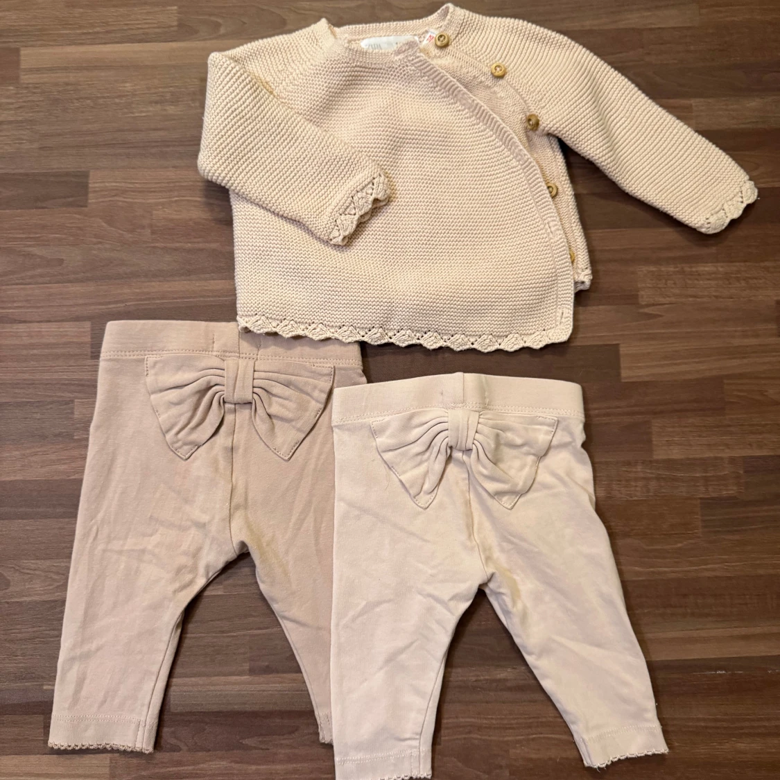 Omlottströja med två leggings, 56