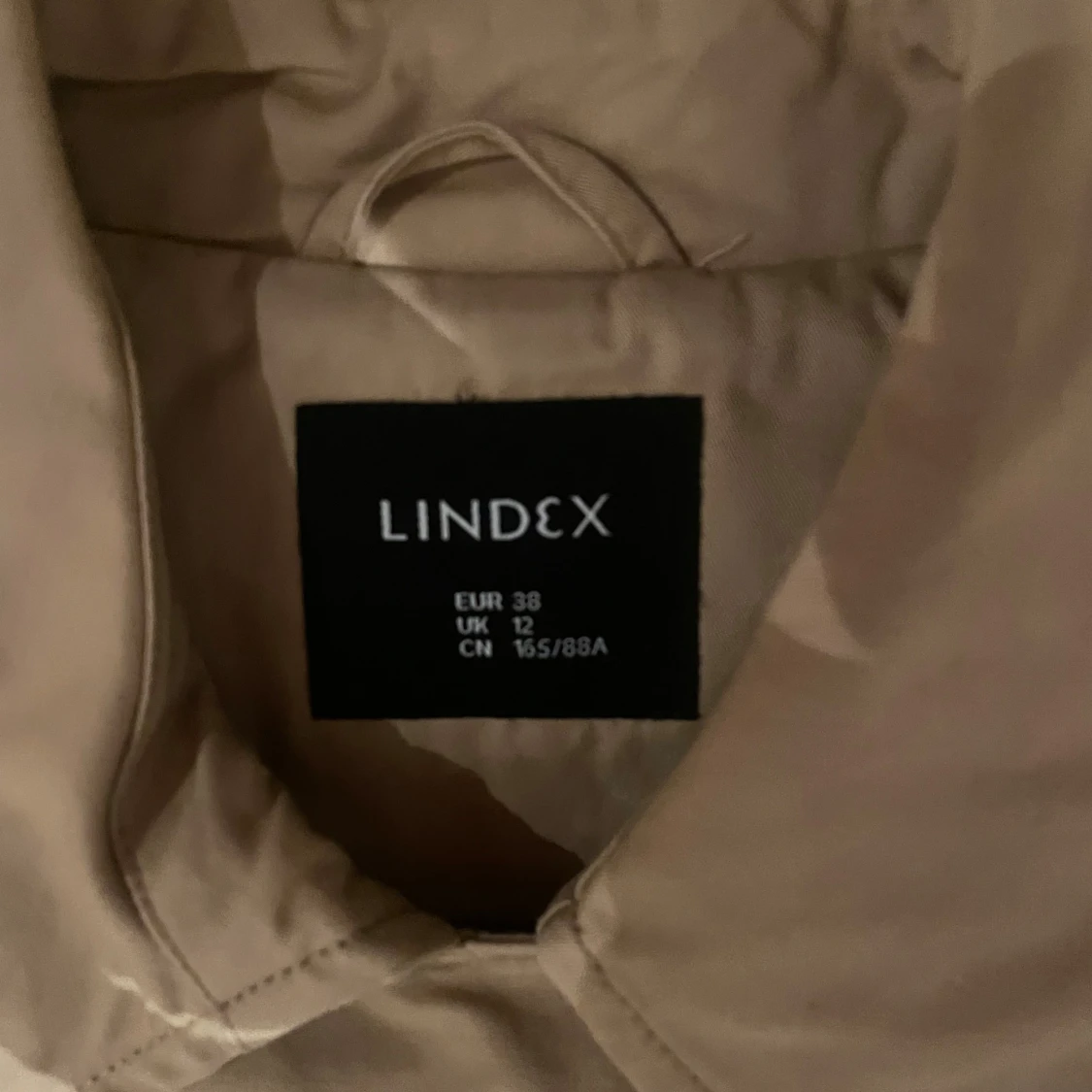 Beige trenchcoat från Lindex, strl 38 - 1