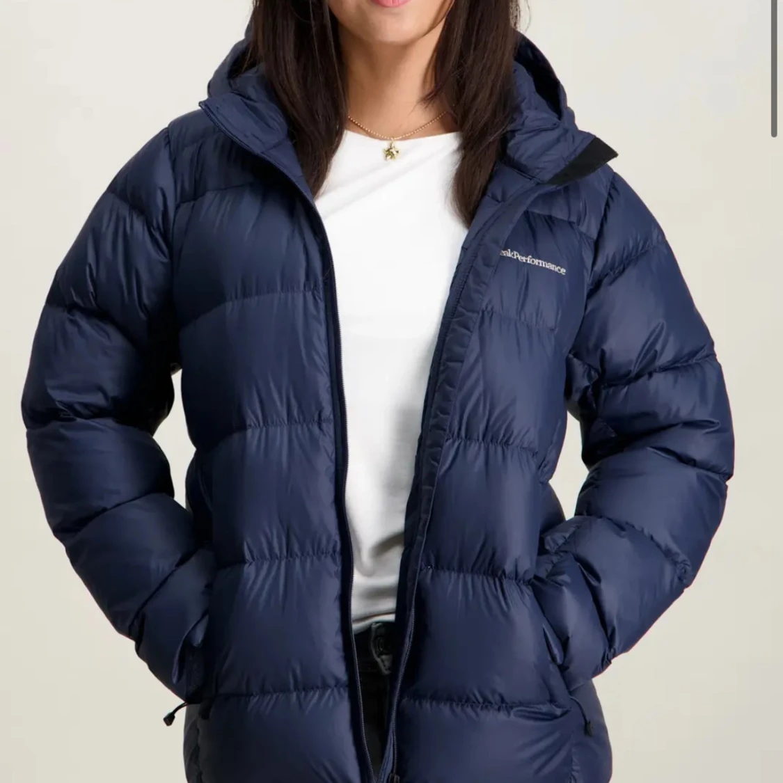 Mörkblå dunjacka Peak Performance- Frost Down jacket - 1