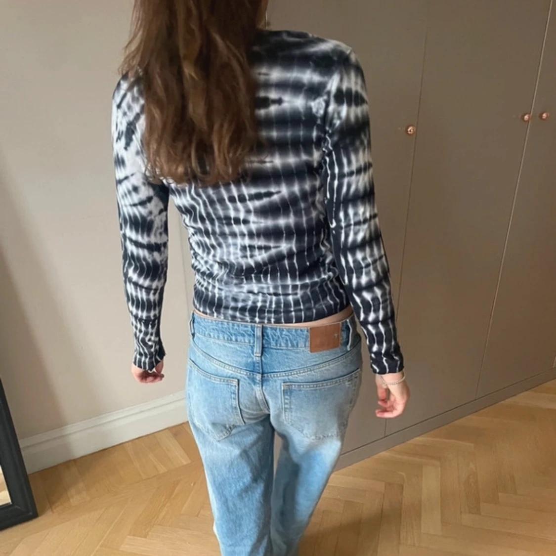 Blåvit långärmad tie-dye tröja - 3