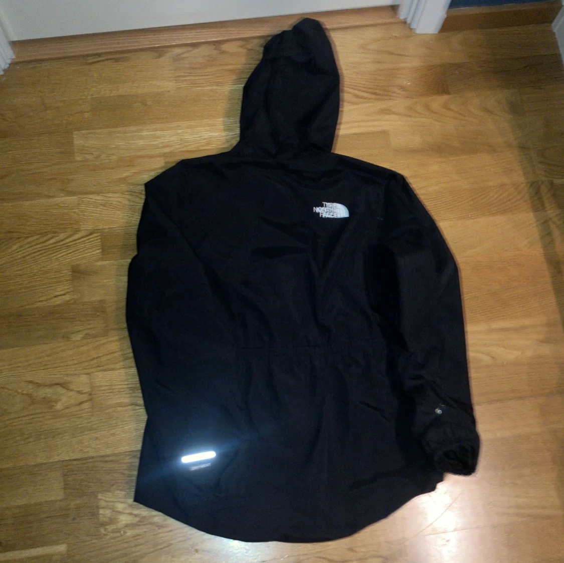 Svart vindjacka från The North Face - 1
