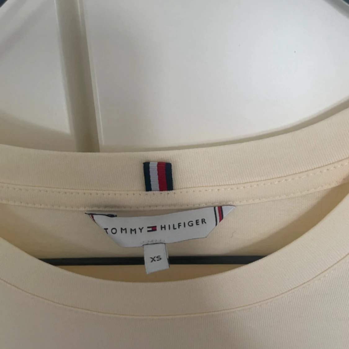 Beige t-shirt Tommy Hilfiger XS - 1