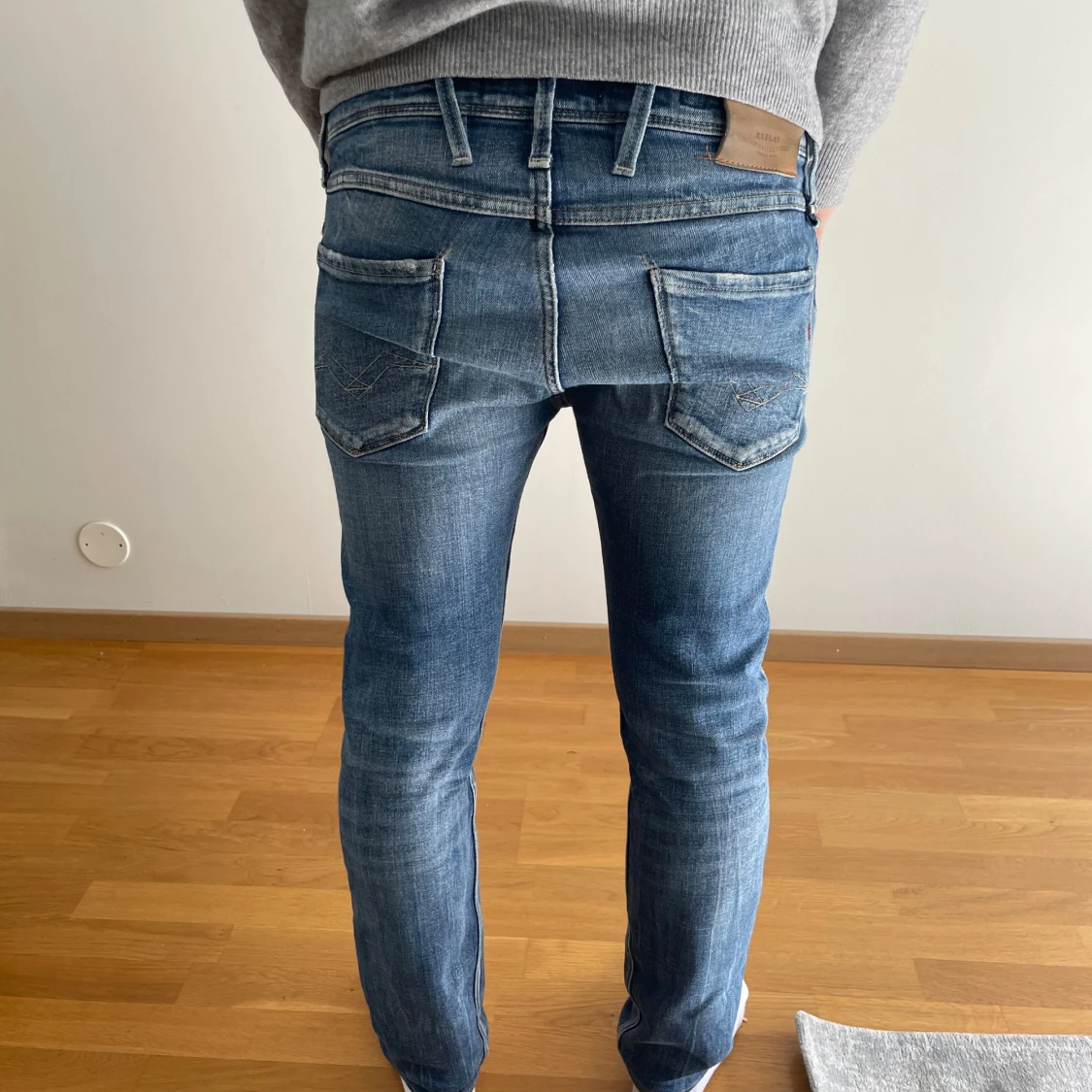 Blå Replay jeans med slitningar - 1