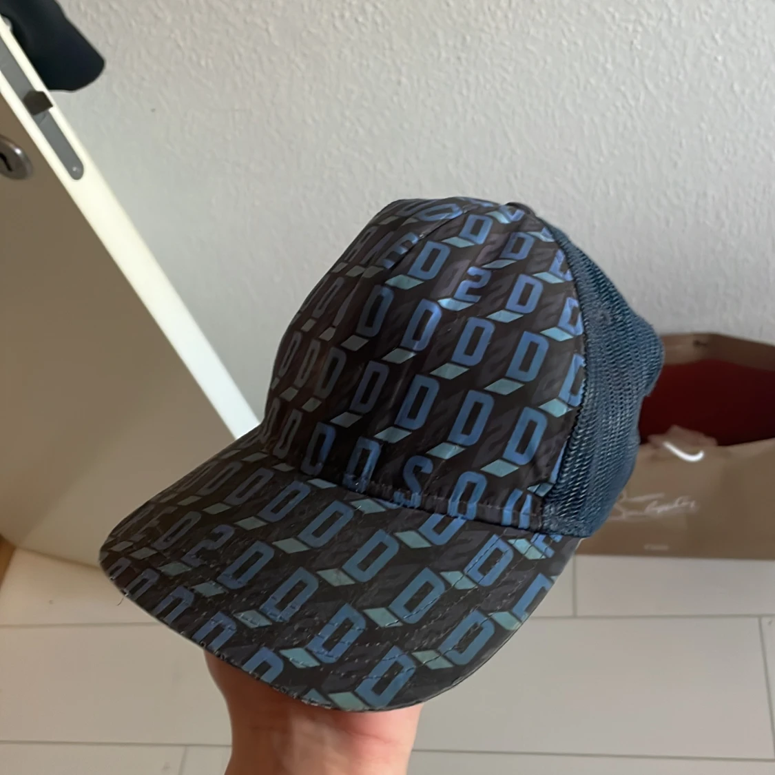 Svart och blå Dsquared2 keps