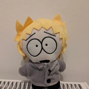 South Park Tweek gossedjur - South Park Tweek gossedjur. En knapp saknas från hans skjorta men är annars i god skick.
