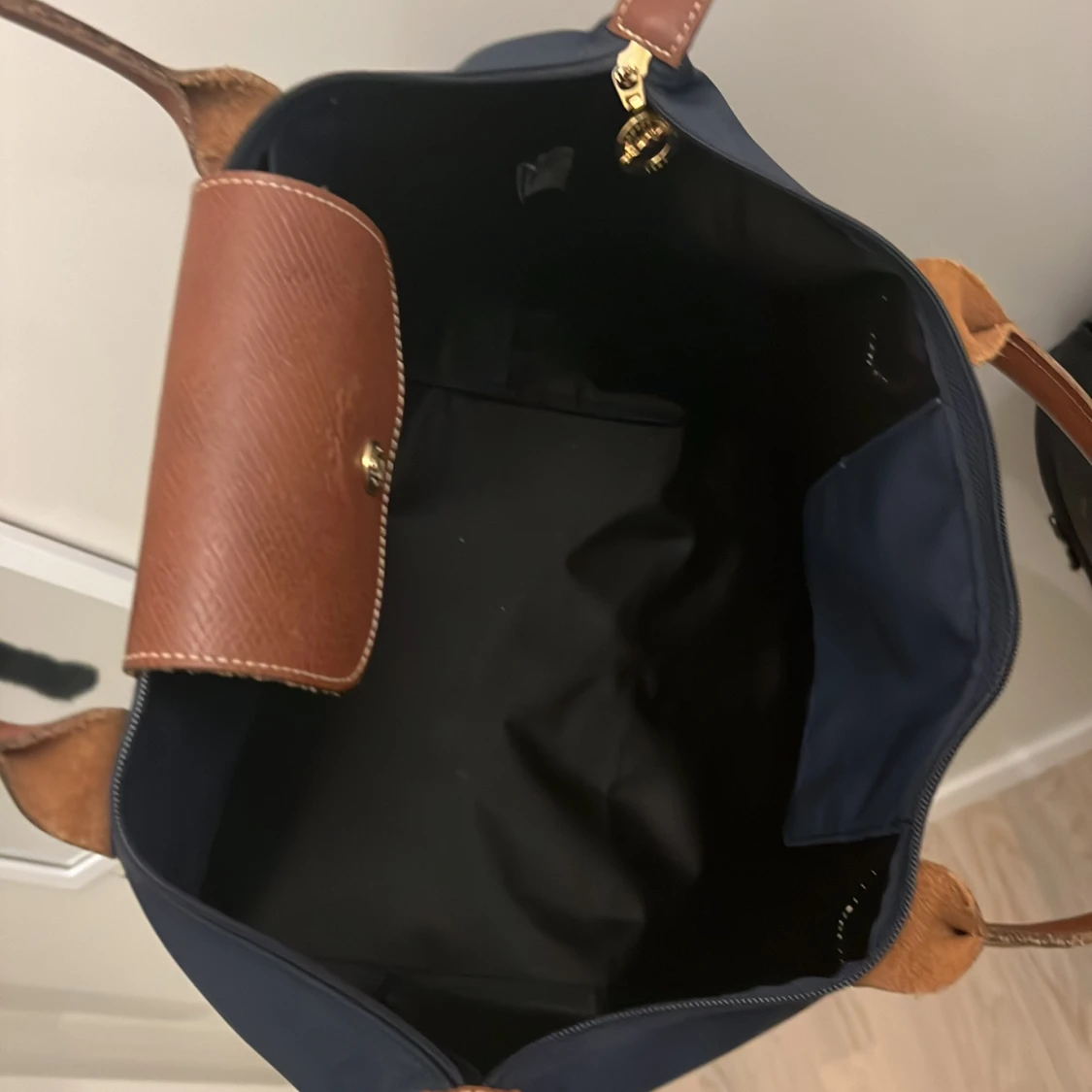 Marinblå Longchamp handväska - 1