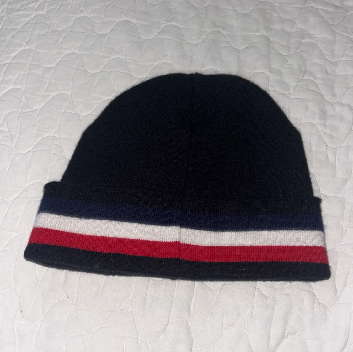 Moncler mössa med randig kant - 1