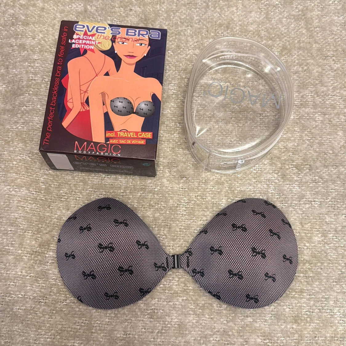 Svart bandlös bh stl.B från Magic Bodyfashion