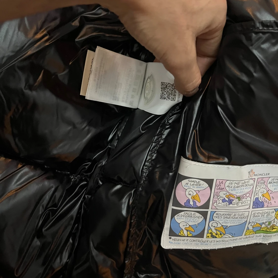 Svart Moncler pufferjacka med huva - 2