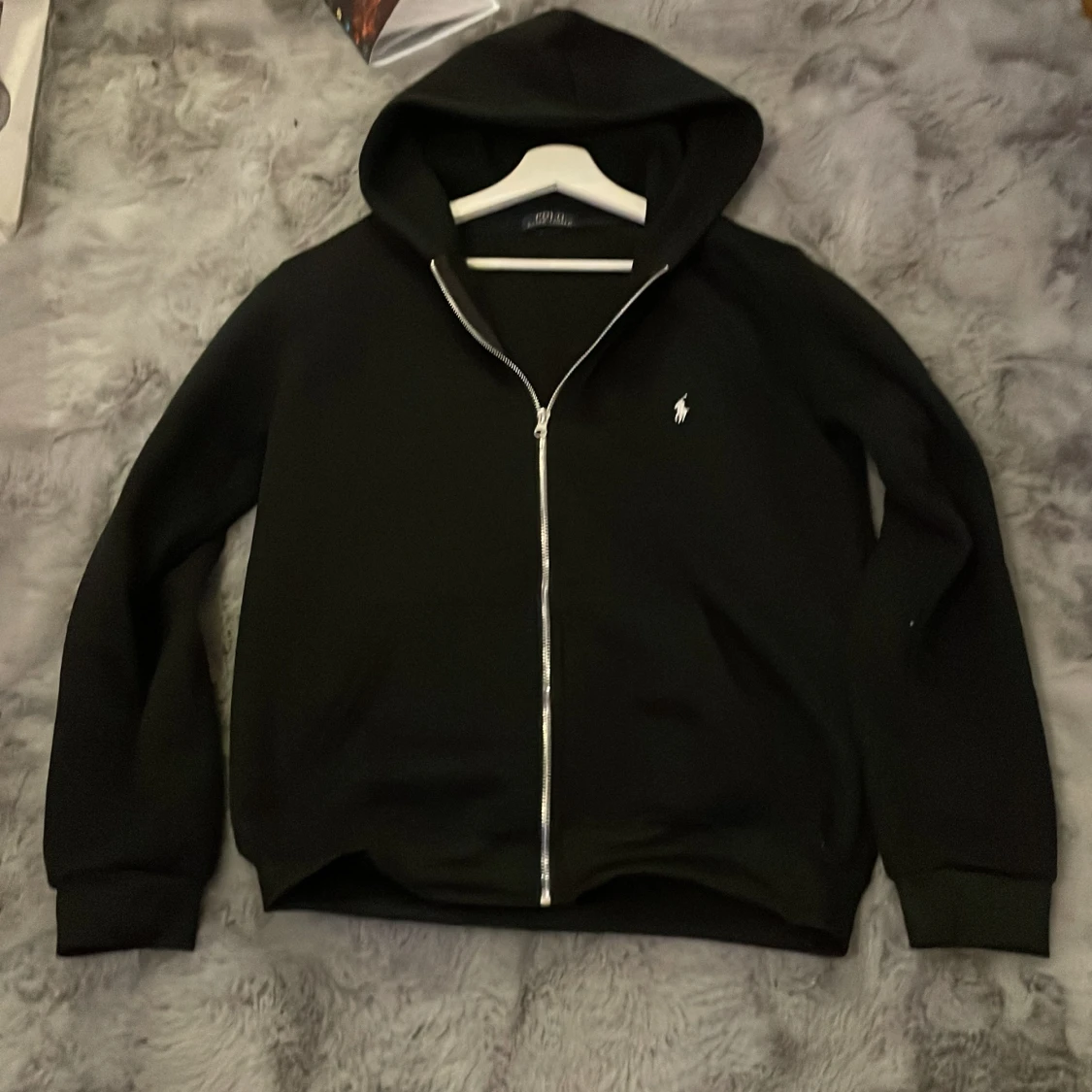 Svart hoodie från Polo Ralph Lauren