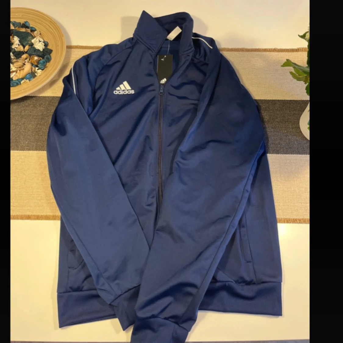 Blå Adidas träningsset i medium - 1
