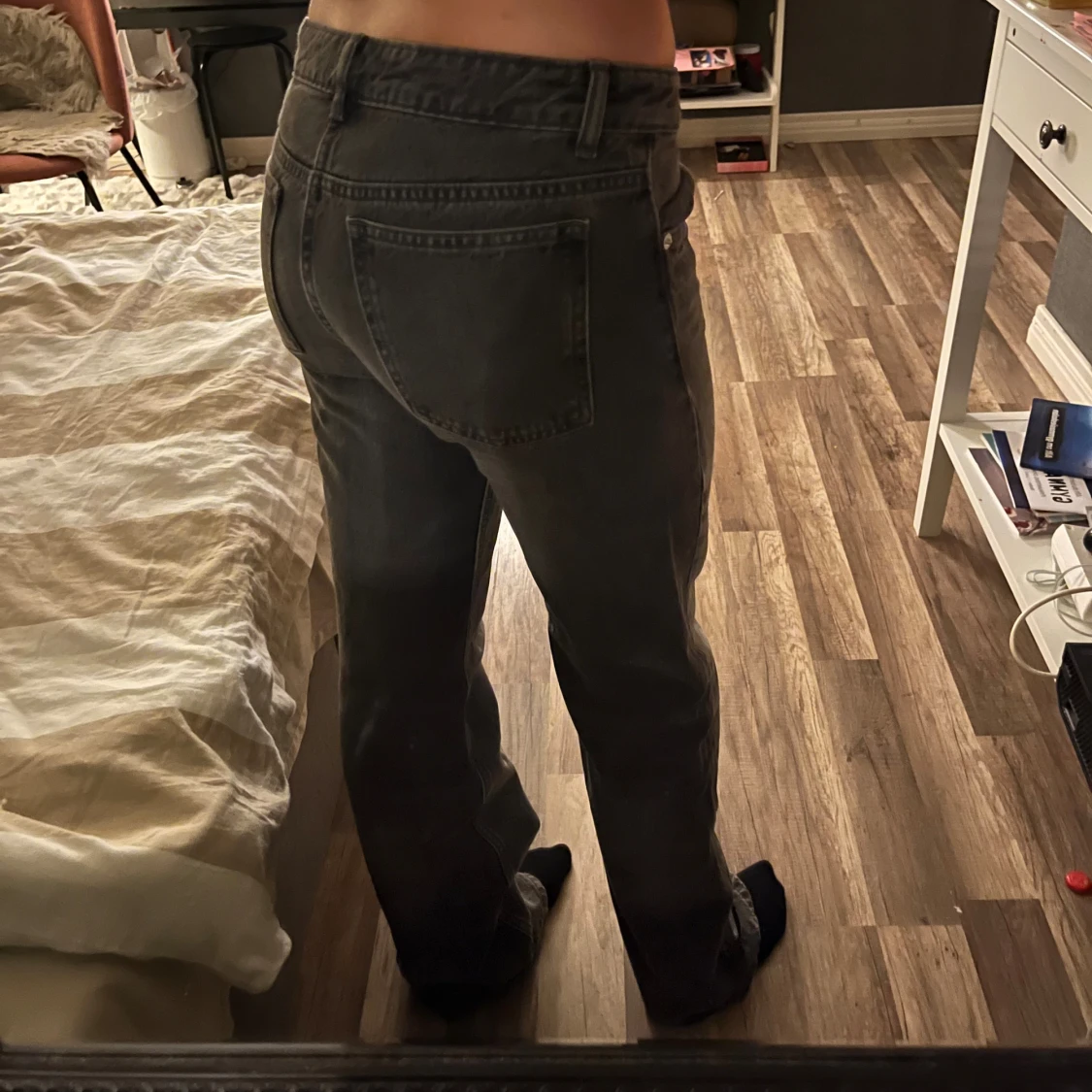 Grå bootcut jeans med låg midja - 2