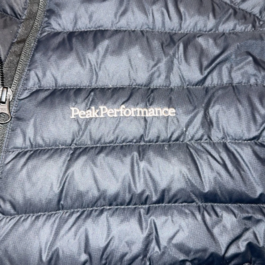 Mörkblå dunjacka Peak Performance - 91