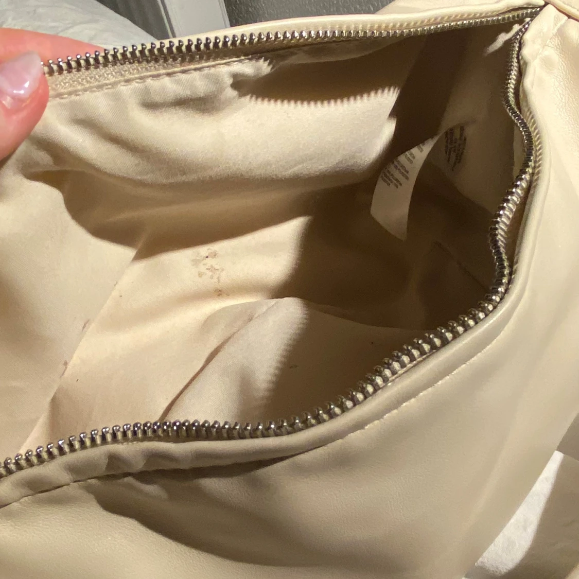 Beige axelväska  med dragkedja - 3