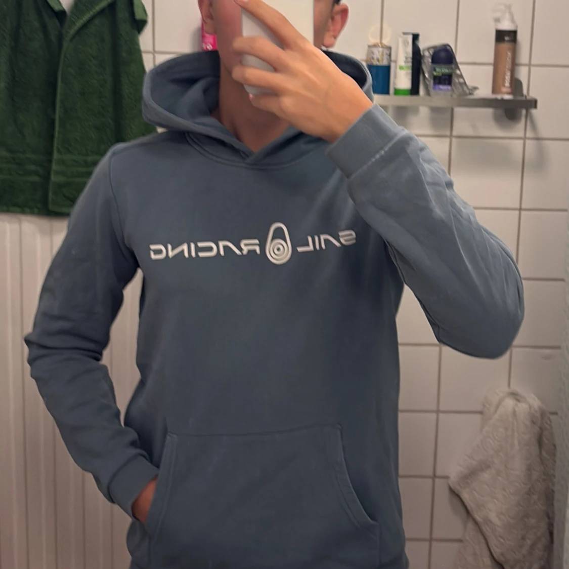 Blå hoodie från Sail Racing - 3