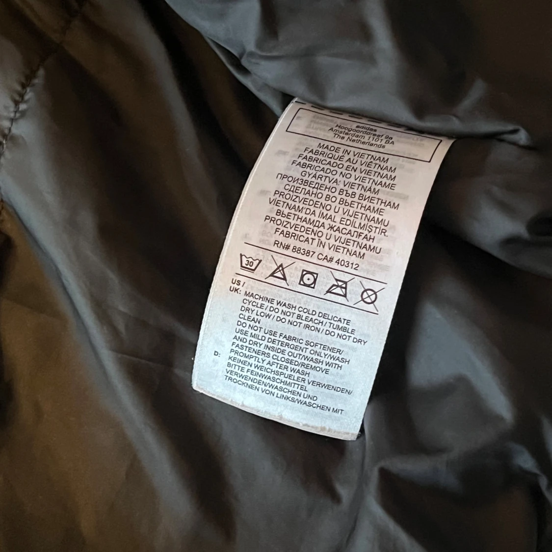 Svart vindjacka från Adidas XS - 2