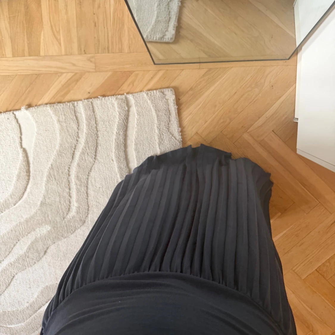 Mörkblå offshoulder långklänning - 3