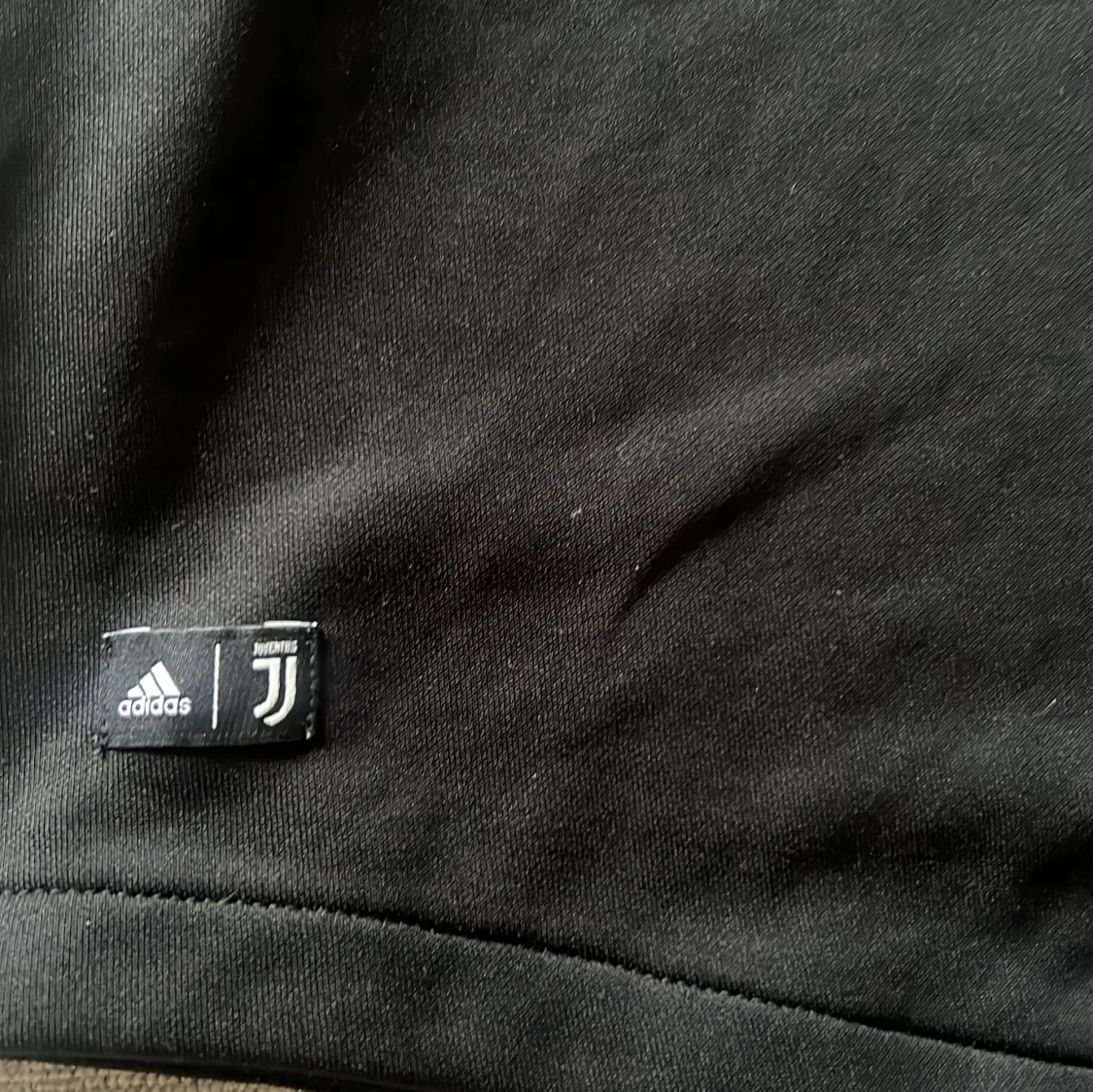 Svart Juventus t-shirt från Adidas - 3