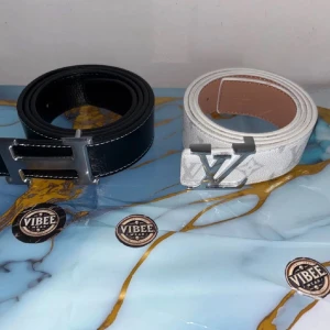 H bälte + lvbälte för 450kr - Helt ny