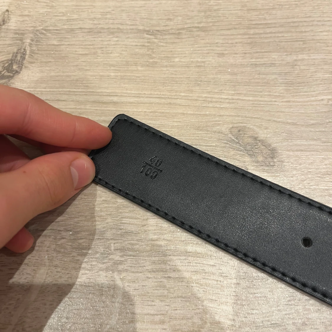 Louis Vuitton svart skinnbälte - 3