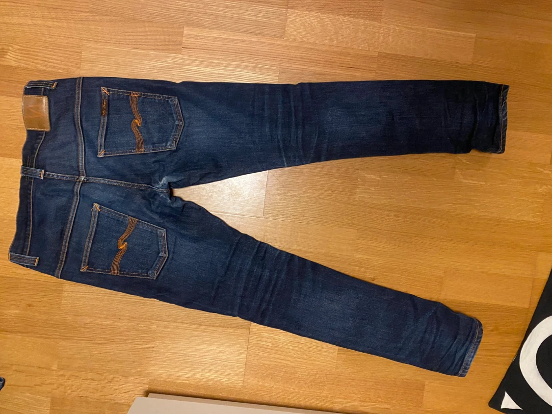 Mörkblå skinny jeans från Nudie