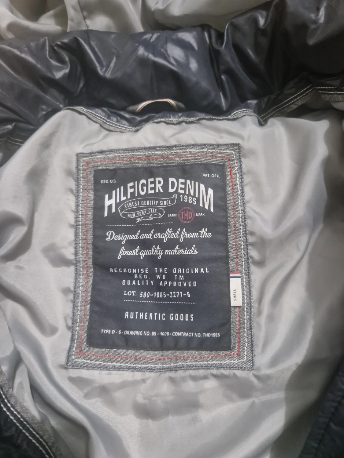 Mörkblå pufferjacka från Hilfiger Denim - 3