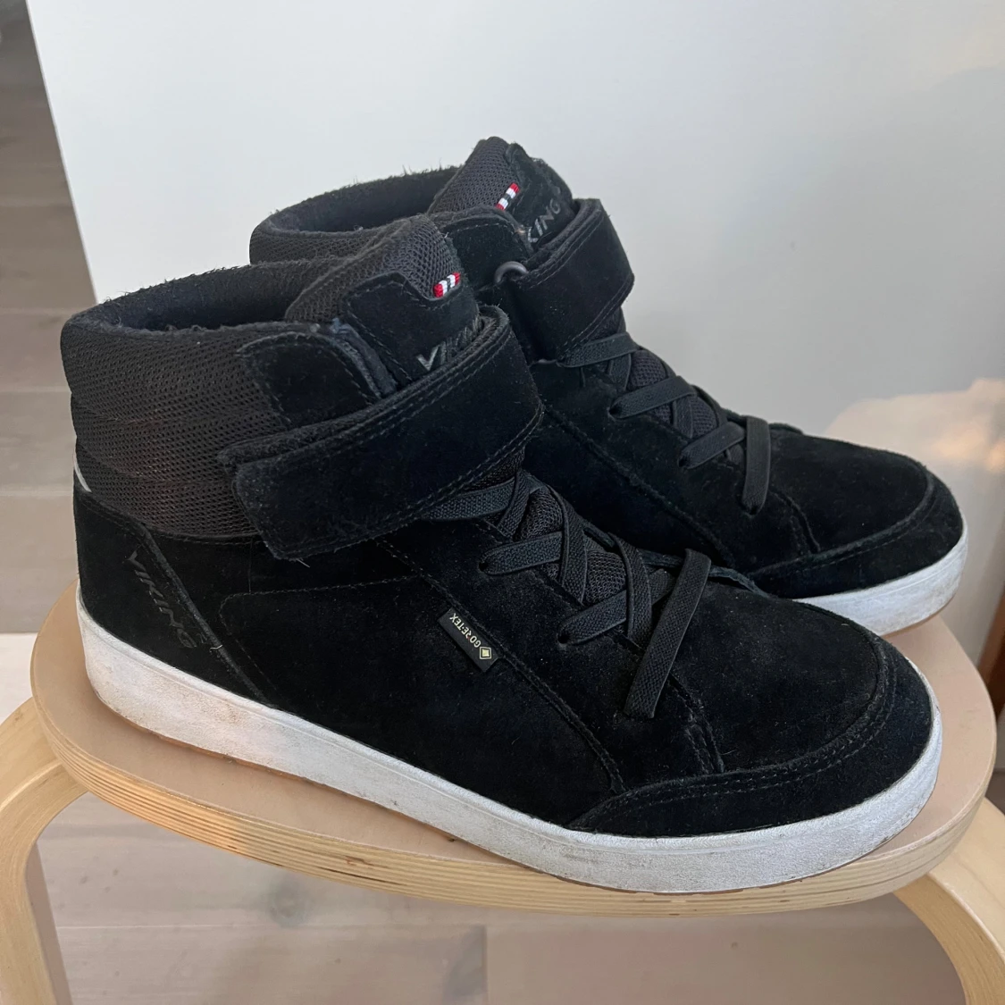 Svarta Viking Eagle Warm GTX sneakers, st 40