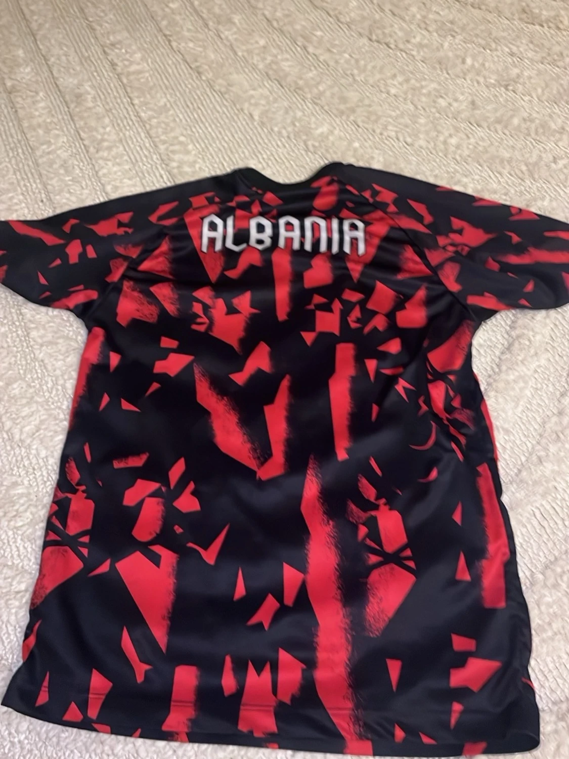 Albaniens fotbollströja röd/svart 176 - 3