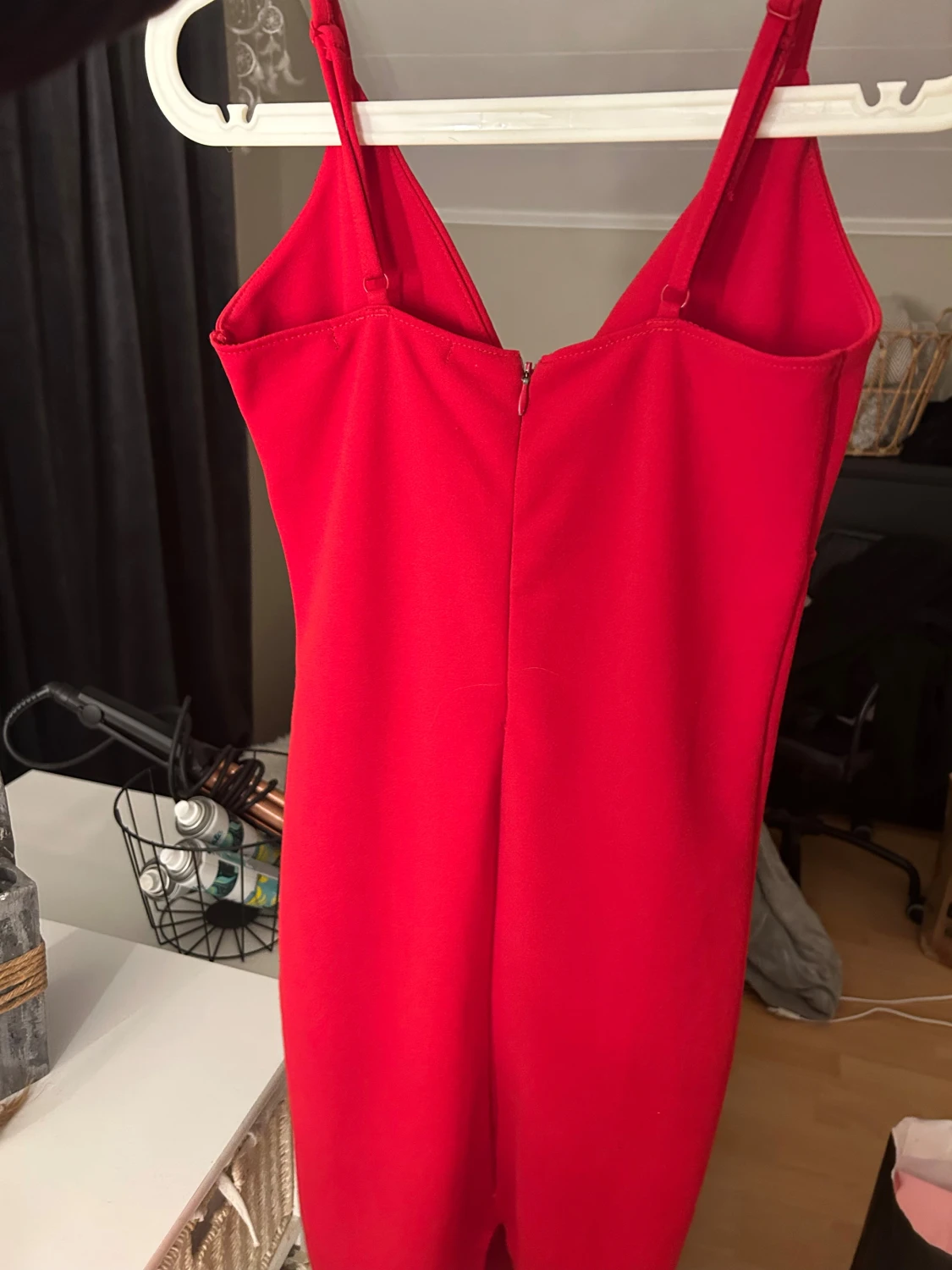 Fin röd klänning  - 1