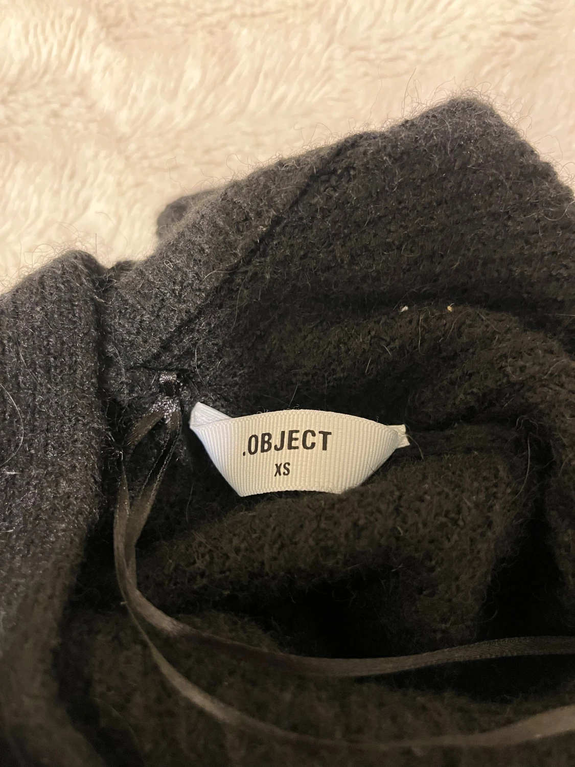 Svart stickad kofta från Object storlek XS - 2