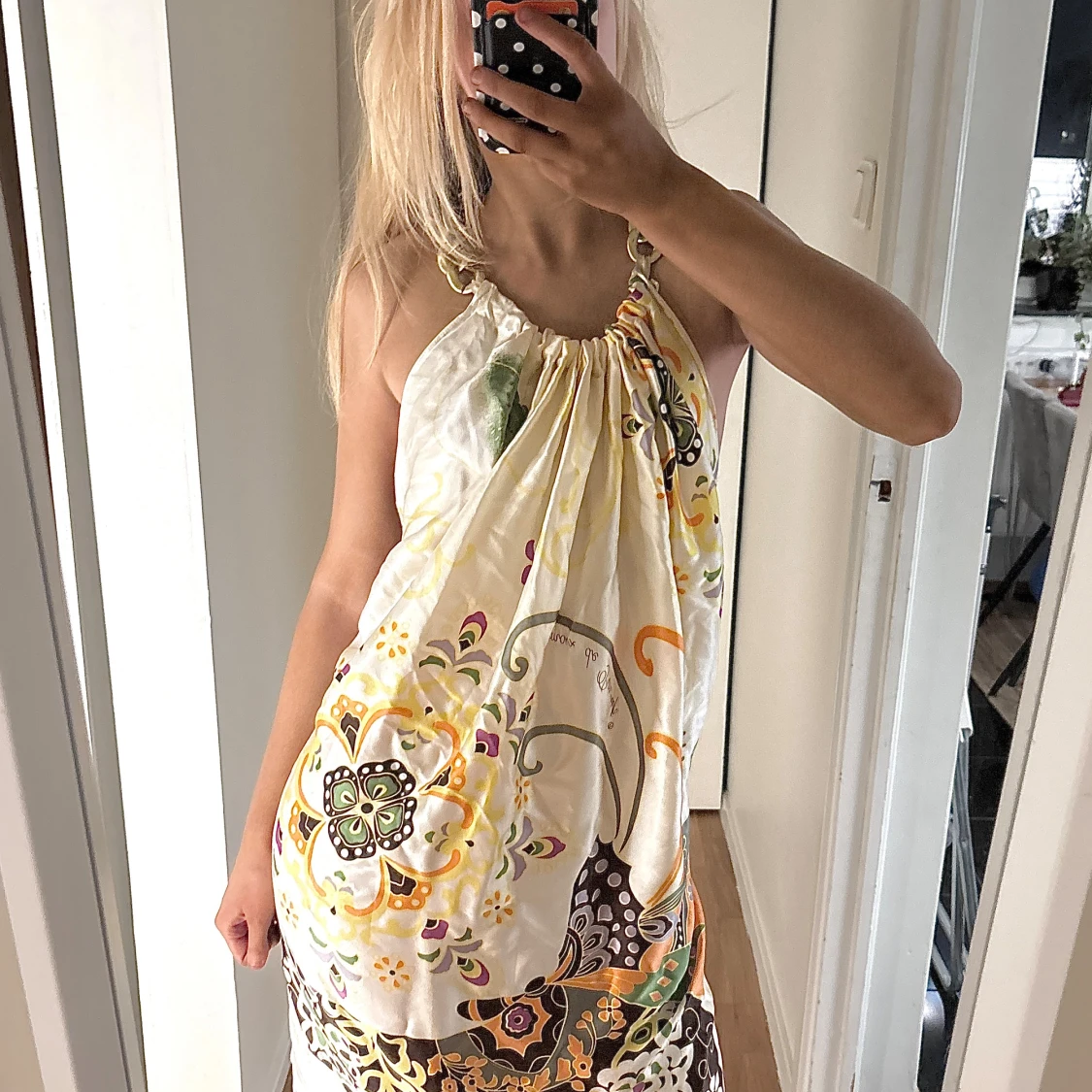 Blommig silkesklänning Amour de Pin'up - 2