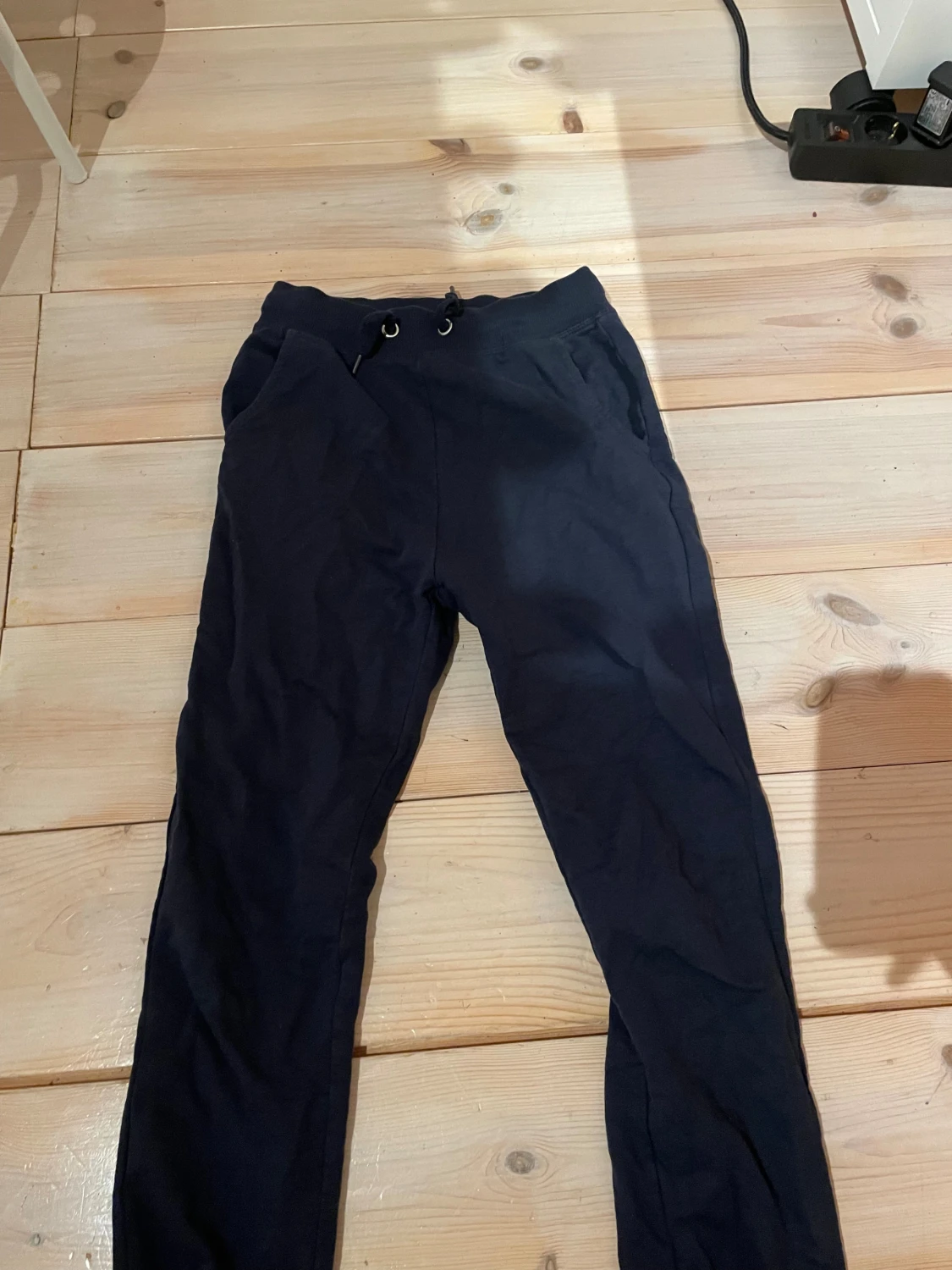 Mörkblå mjukisbyxor från 157