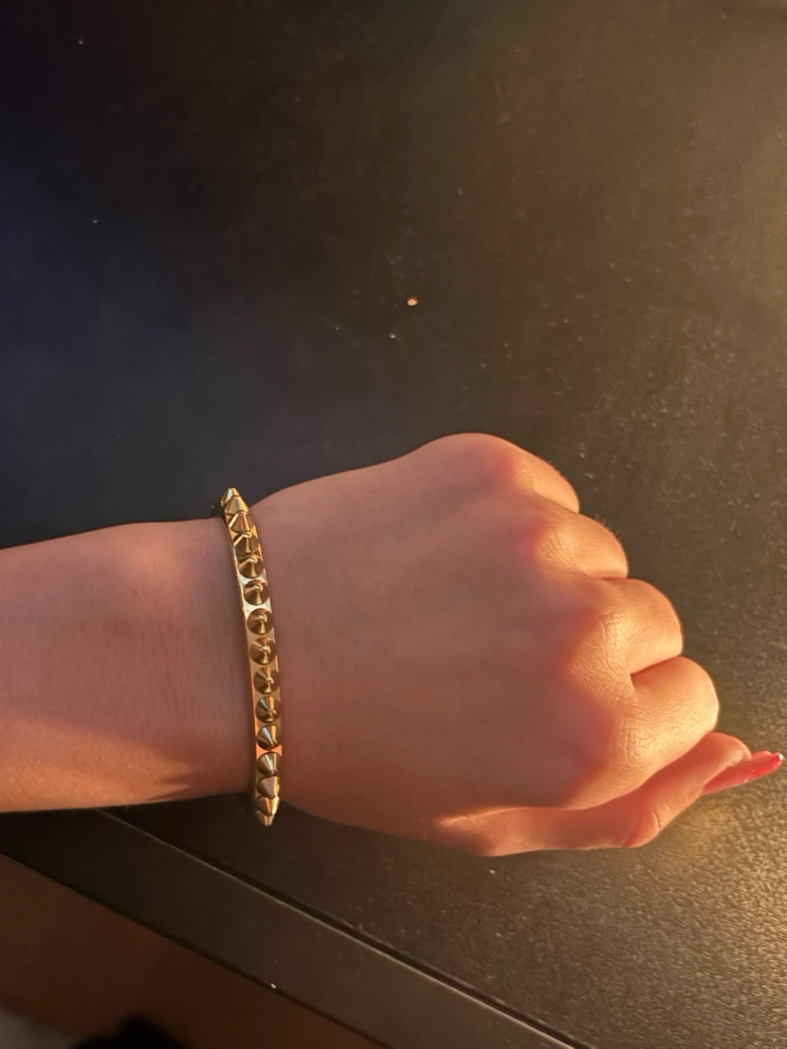 Guldarmband med nitar från Edblad - 3