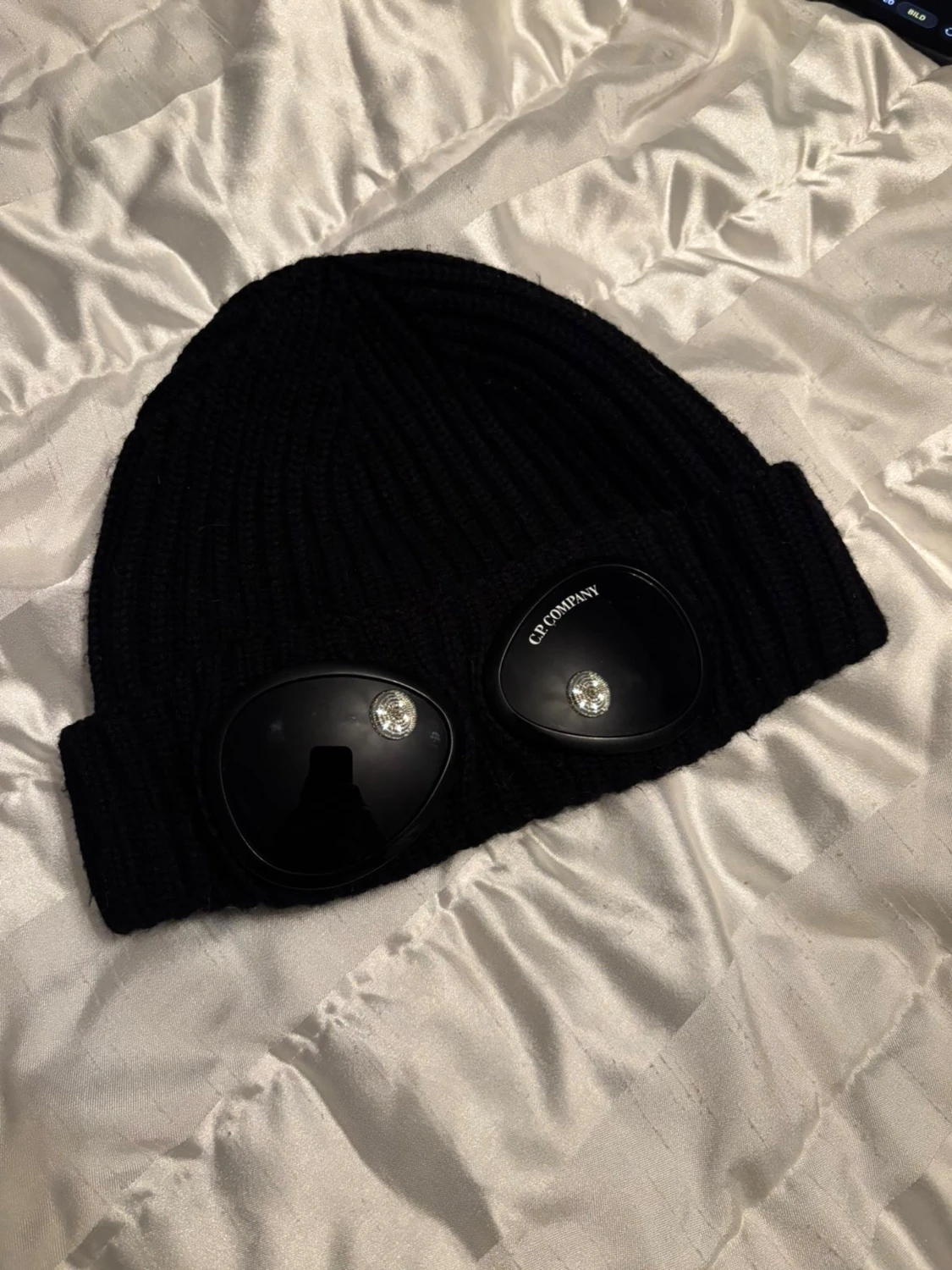 Svart C.P. Company mössa