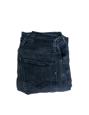 Replay Anbass Jeans  - Replay Anbass jeans, storlek 31/34🙌🏼        Fint skick! 